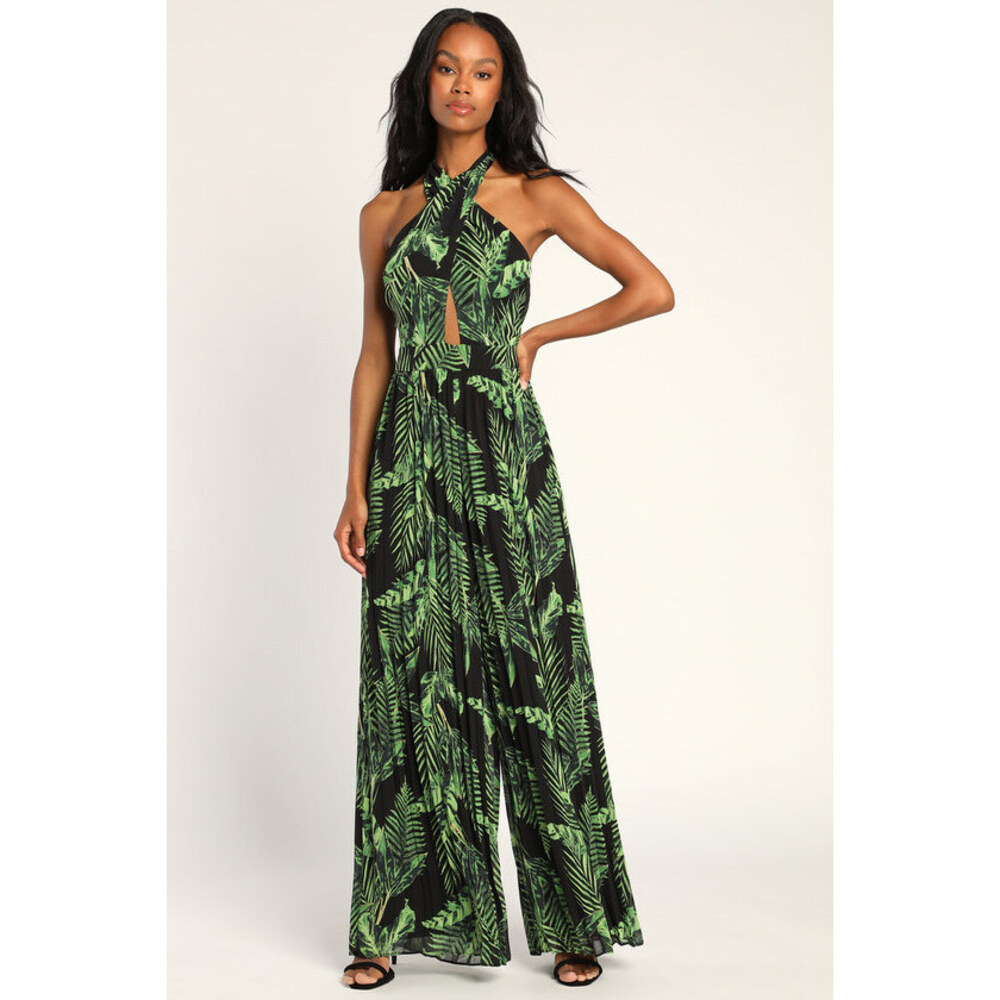 Lulus Tremendously Tropical Black Leaf Print Halter Jumpsuit - Size M